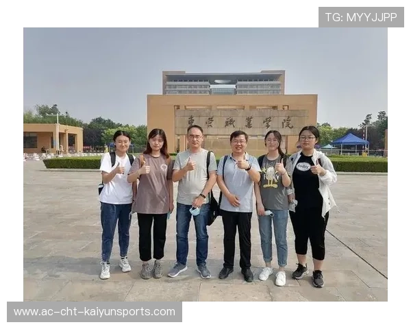 教师招聘考生跑步进场，招聘活动应优化安排
